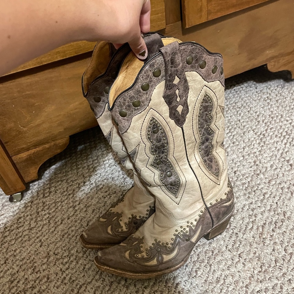 Cowgirl/boy boots